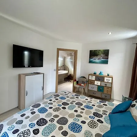 Contemporaine Avec Piscine Privée Et Climatisation à 15min Plages - Fr-1-529-251 Perpignan