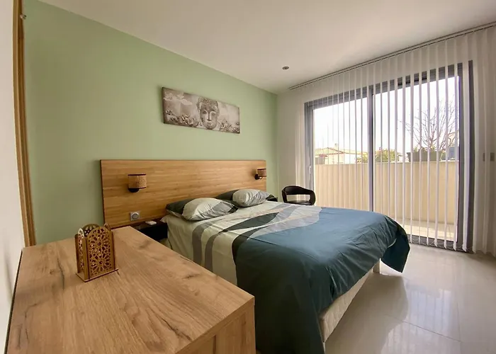 Contemporaine Avec Piscine Privée Et Climatisation à 15min Plages - Fr-1-529-251 Villa *